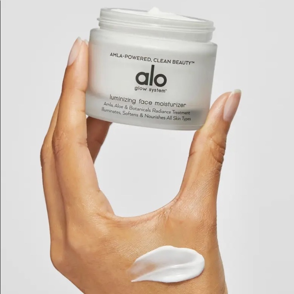 Alo Luminizing Face Moisturizer